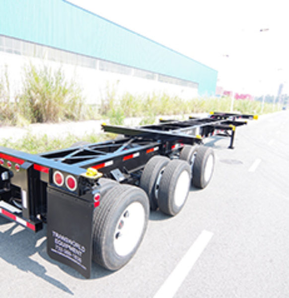 20-foot : 40-foot combo chassis